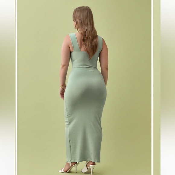 Reformation Kia Dress Celadon - Size S - Picture 3 of 12